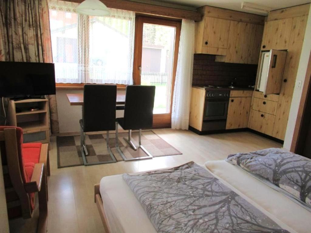 Free Cable Car & Bus In The Summer Haus L'Oree Saas-Grund Ngoại thất bức ảnh